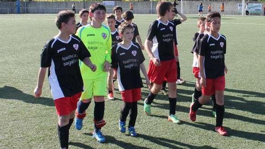 El Silleda se proclamó campeón alevín en el torneo de Lousame.