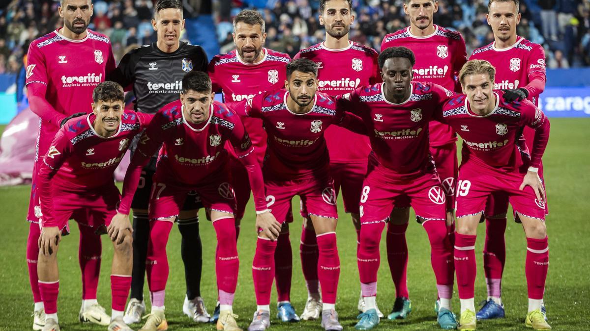 Alineación del CD Tenerife en un partido de la temporada 24/25.