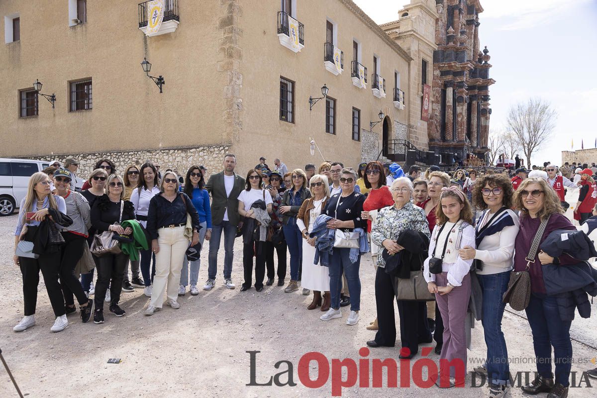 La vicaría de Cartagena, la UCAM, junto a asociaciones y peregrinos de toda España se ponen a los pies de la Vera Cruz