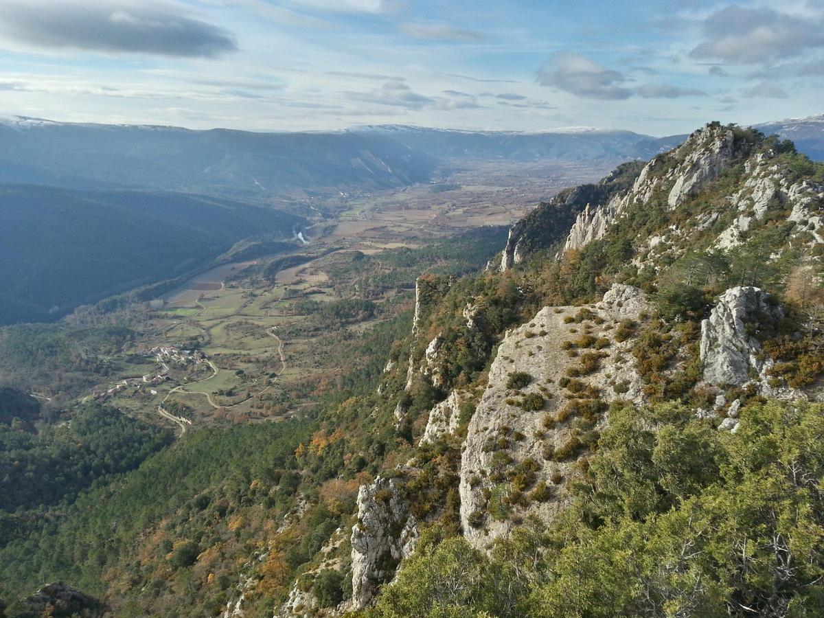 Un lugar donde el río Ebro ha dibujado un paisaje de cañones y desfiladeros que merece la pena conocer.