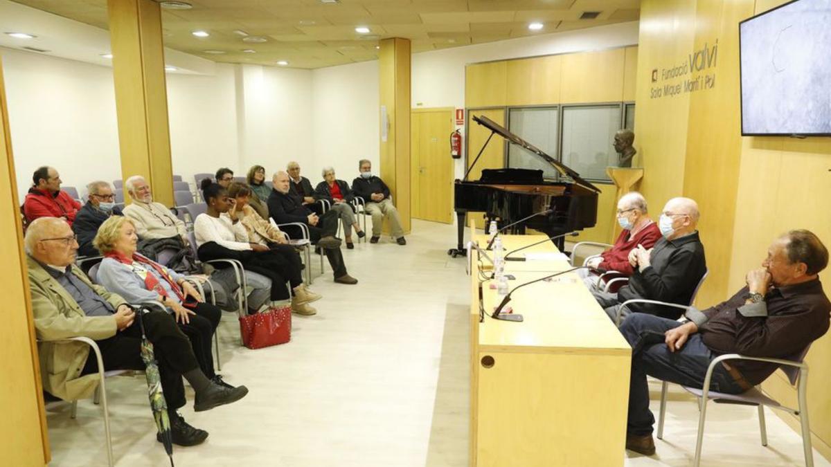 Presentació del llibre de Carles Mundet | ANIOL RESCLOSA