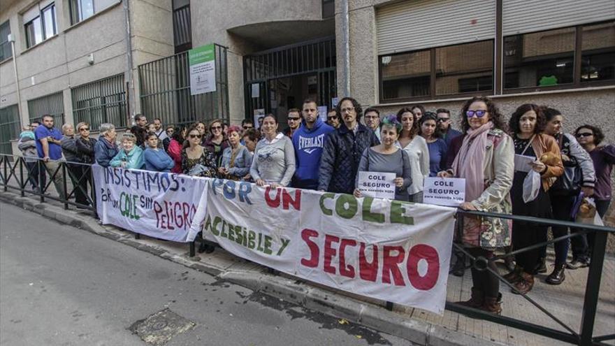 La mejora en los accesos del colegio La Montaña arrancarán en enero