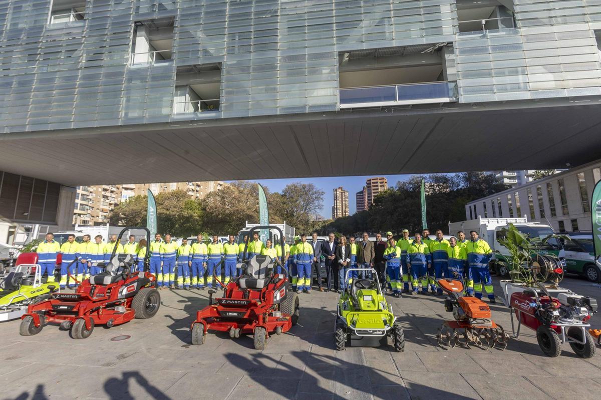 Benidorm presenta un nuevo servicio de conservación y limpieza de zonas verdes gestionado por Actúa