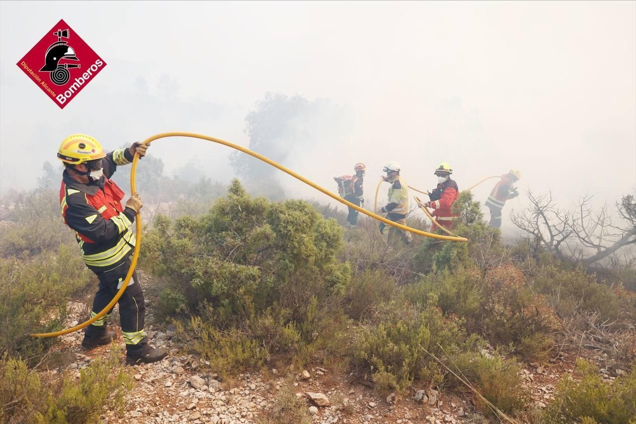 Incendio en el paraje de San Pascual en Ibi