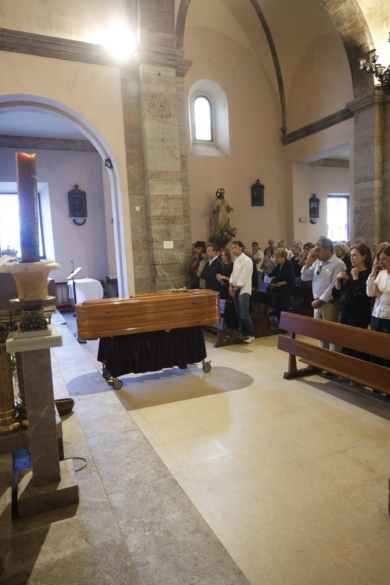 Arriondas despide a Marcial Manzano, "un paisano entrañable, de los de antes"