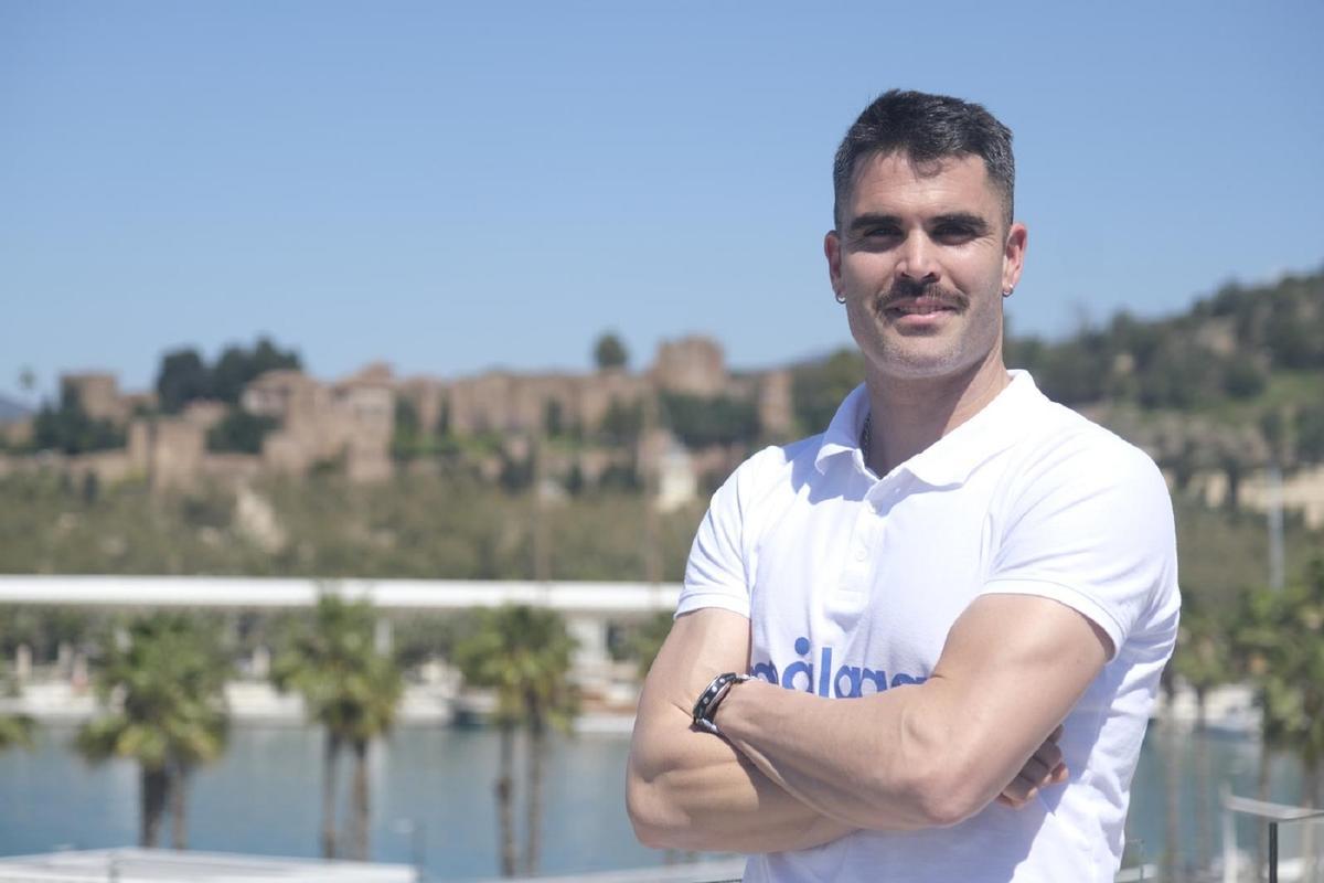 Adrián Miramón quiere aspirar a lo más alto del Europeo y el Mundial de remo de Beach Sprint.