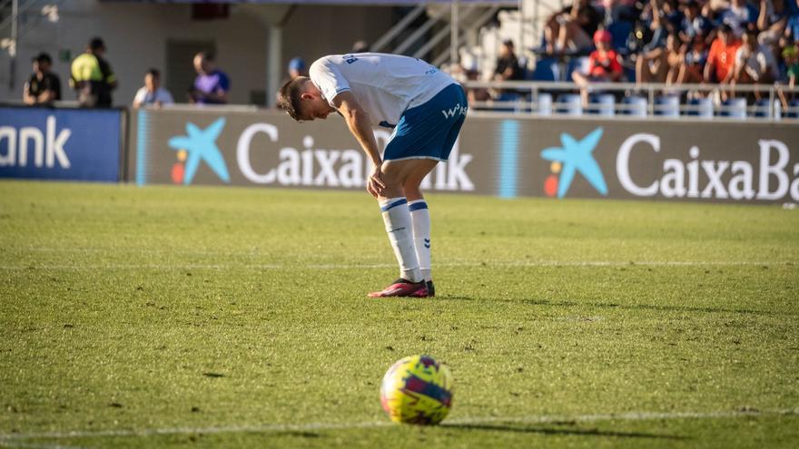 El Tenerife, peleado con las remontadas