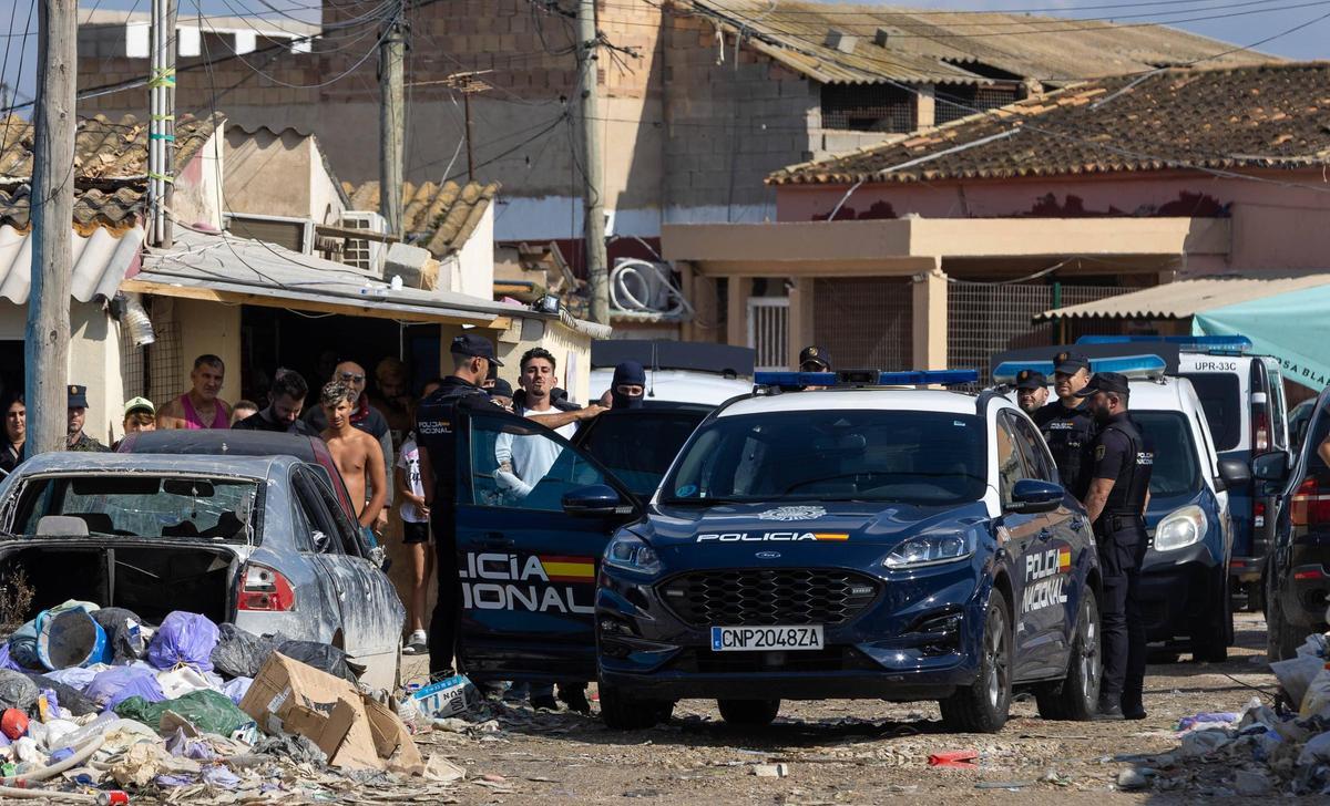 El Vito es trasladado a la Jefatura de Policía tras ser detenido el pasado 16 de octubre.