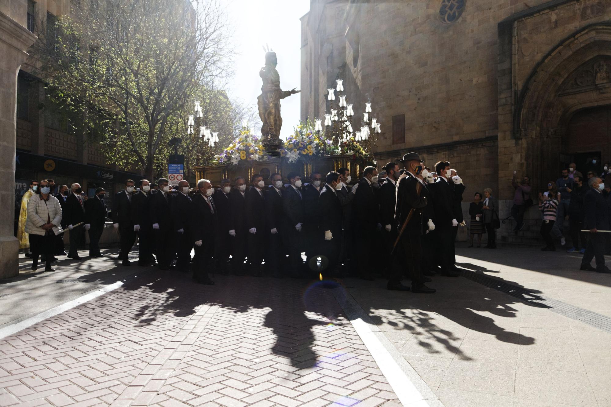 Procesión del Encuentro de Pascua en Castelló.
