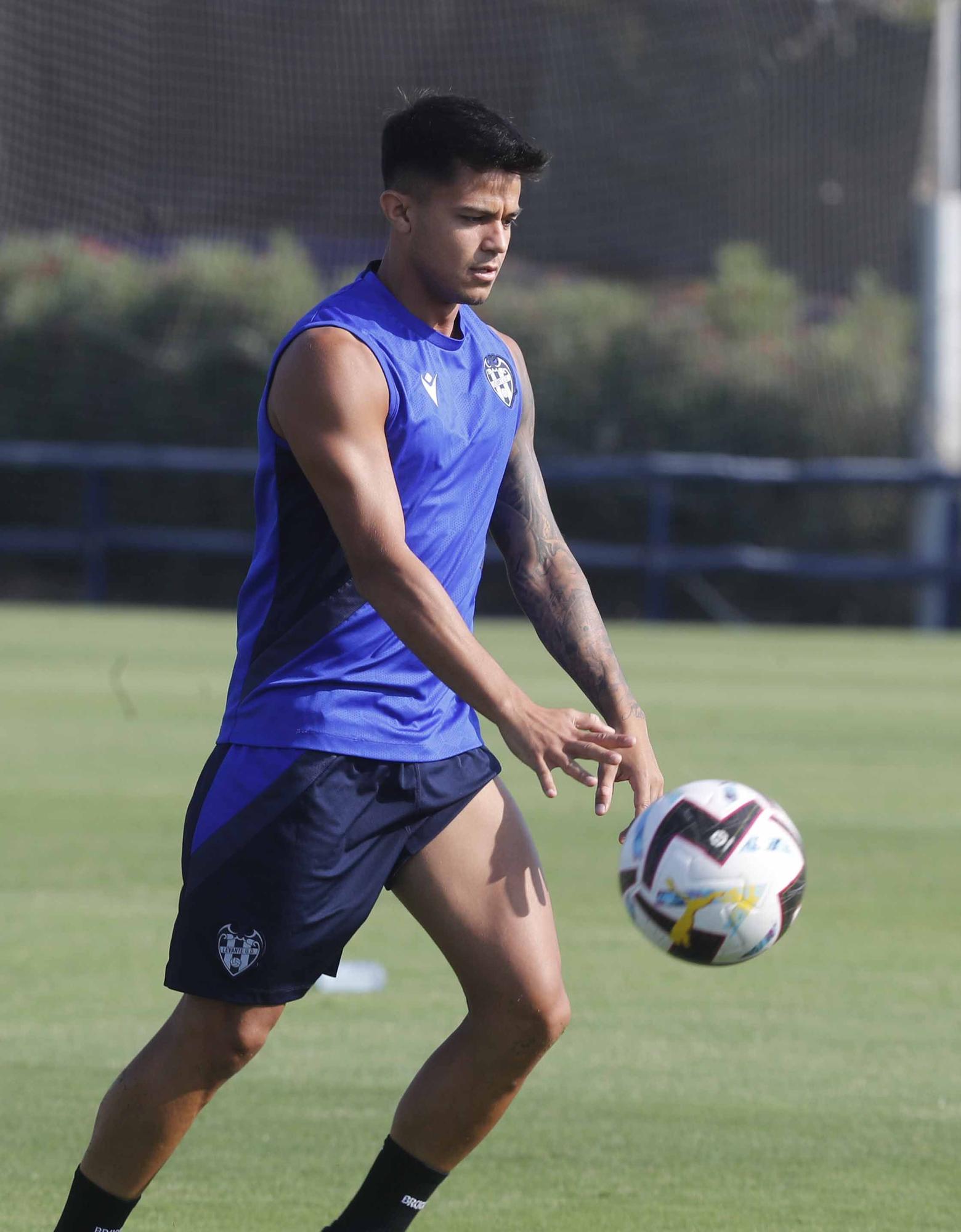 Sesión en Buñol del Levante UD