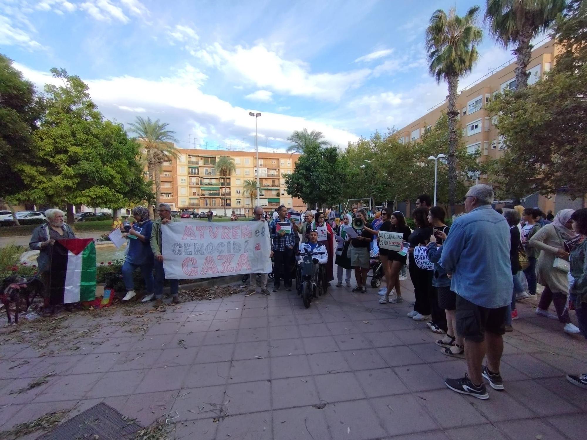 Moncada acoge una protesta contra los ataques a Gaza