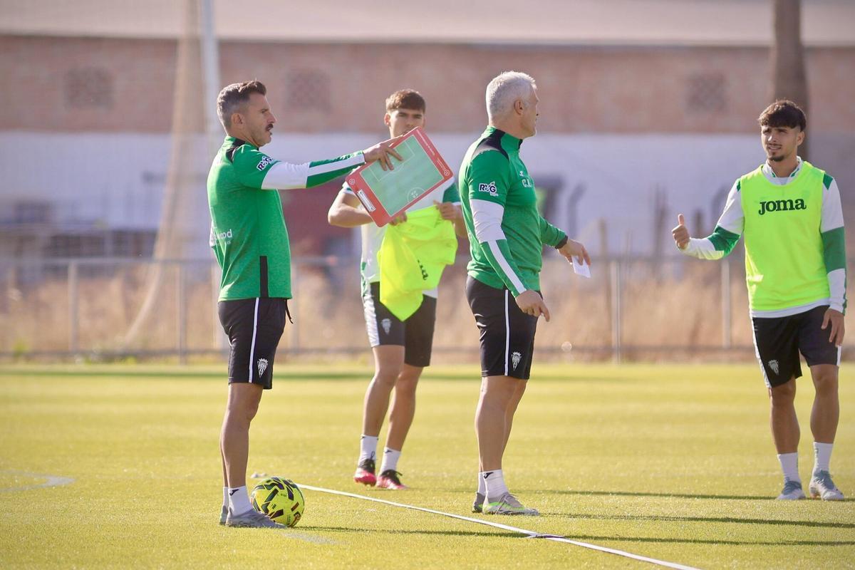 Ciudad Deportiva. Entrenamiento Córdoba CF. Ivan Ania