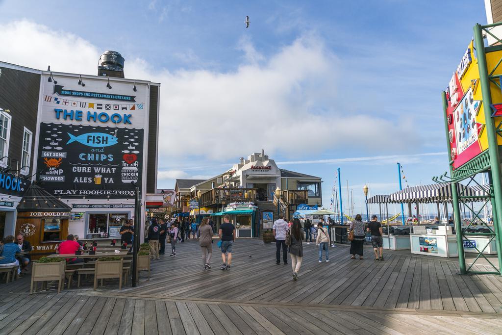 El Pier 39 es el sitio adecuado para una comida entre amigos.