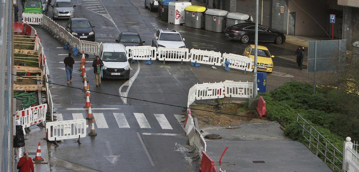 Inicio de las obras de Avenida de Portugal que comenzó el Concello a principios del pasado año.  | I.  OSORIO