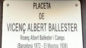 La placa de la placeta Vicenç Albert Ballester de Barcelona, desaparecida desde 2018.