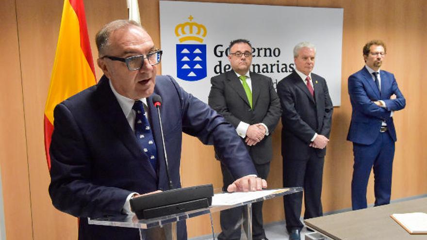 El nuevo director del SCS promete agilizar las pruebas quirúrgicas