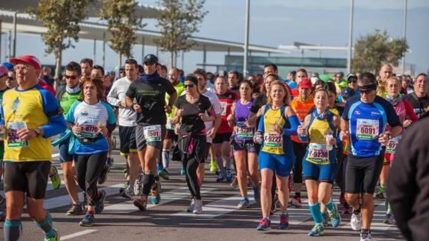 La Mitja de Santa Pola ya supera los 6.000 atletas