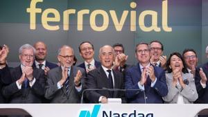 El presidente de Ferrovial, Rafael del Pino, en el acto de toque de campana en la Bolsa de Nueva York.