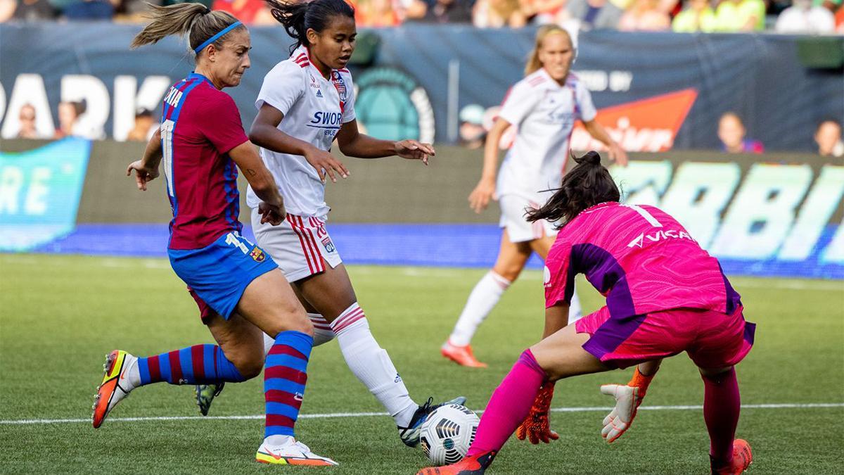 Partido de semifinal de la WICC entre Barça y Olympique de Lyon