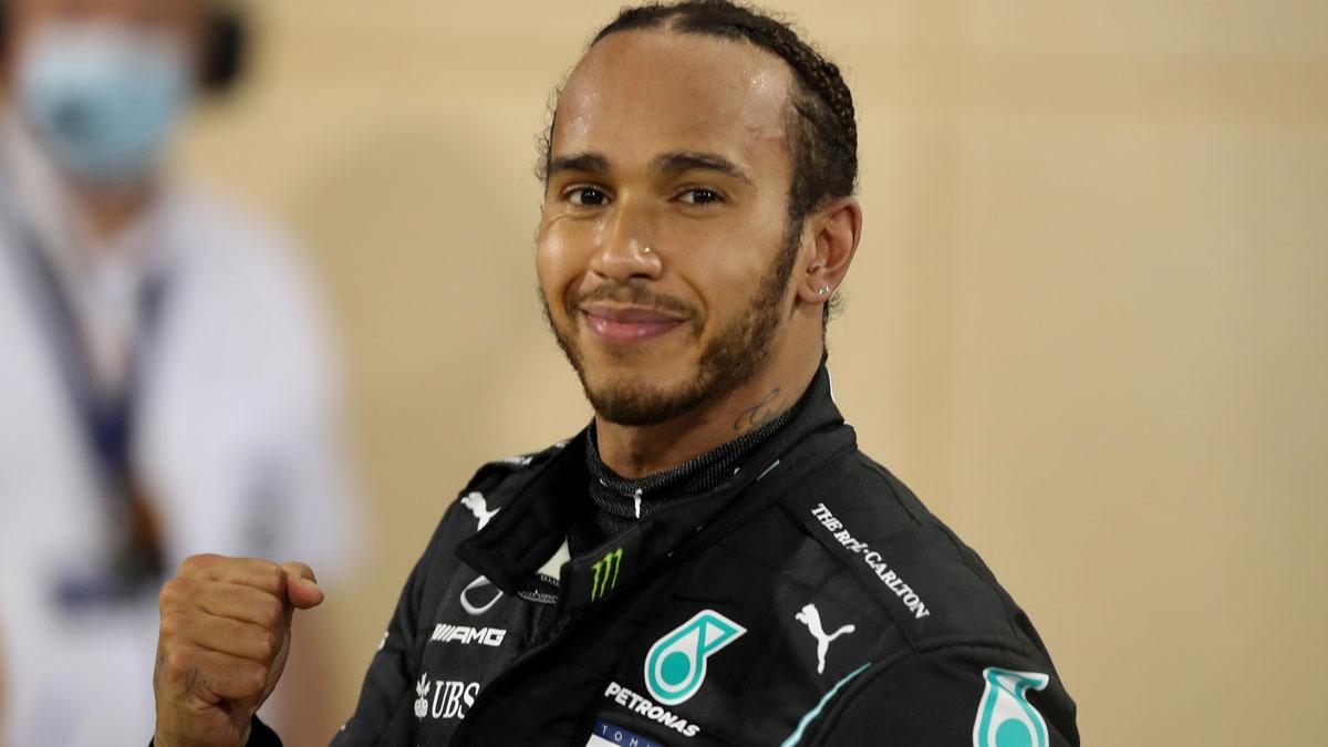 El piloto Lewis Hamilton da positivo en coronavirus