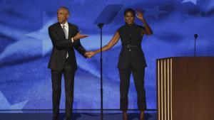 Barack y Michelle Obama apoyan a Kamala Harris en la convención demócrata de Chicago