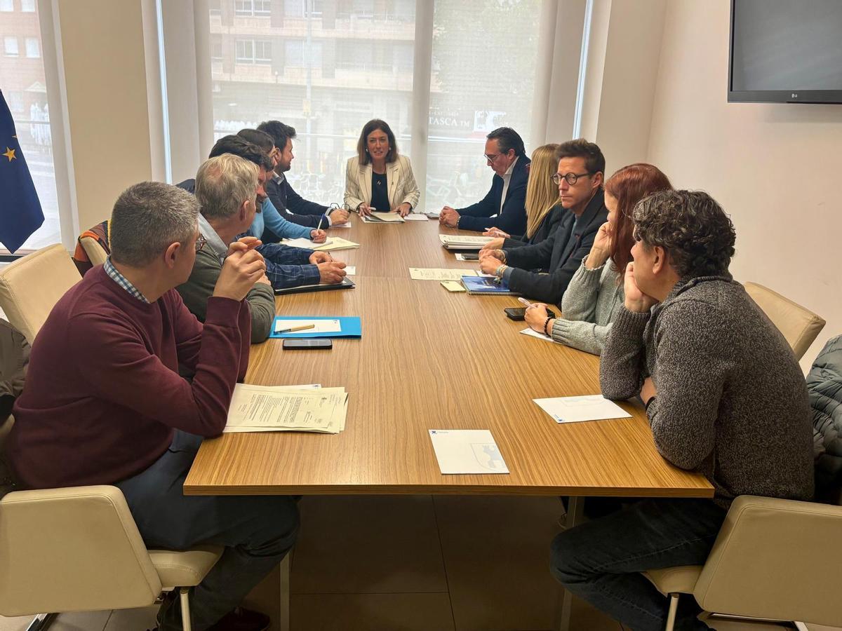 Foto de la comisión técnica, en la que han participado representantes de múltiples instituciones.