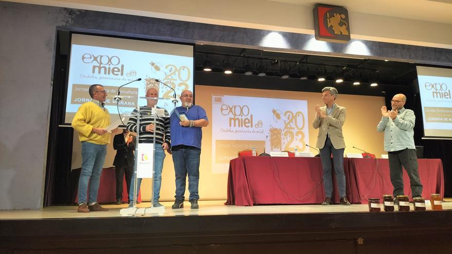 Claudio García, Juan Galindo y José López, premios Expomiel 2023