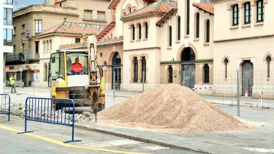 Les obres a la plaça de l&#039;Escorxador de Figueres.