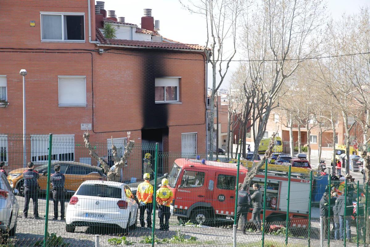 Tres muertos en el incendio de un edificio en Rubí