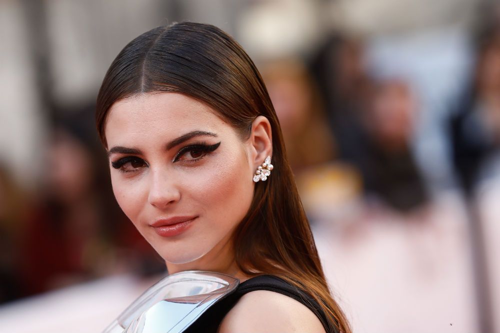 Andrea Duro ha destacado en la clausura del Festival de Málaga por su look beauty y el vestido de Roberto Diz