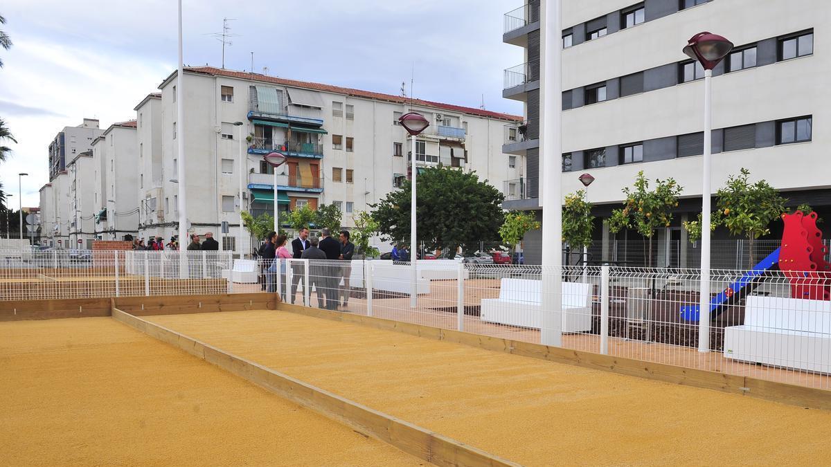 Visita municipal al nuevo jardín de San Antón