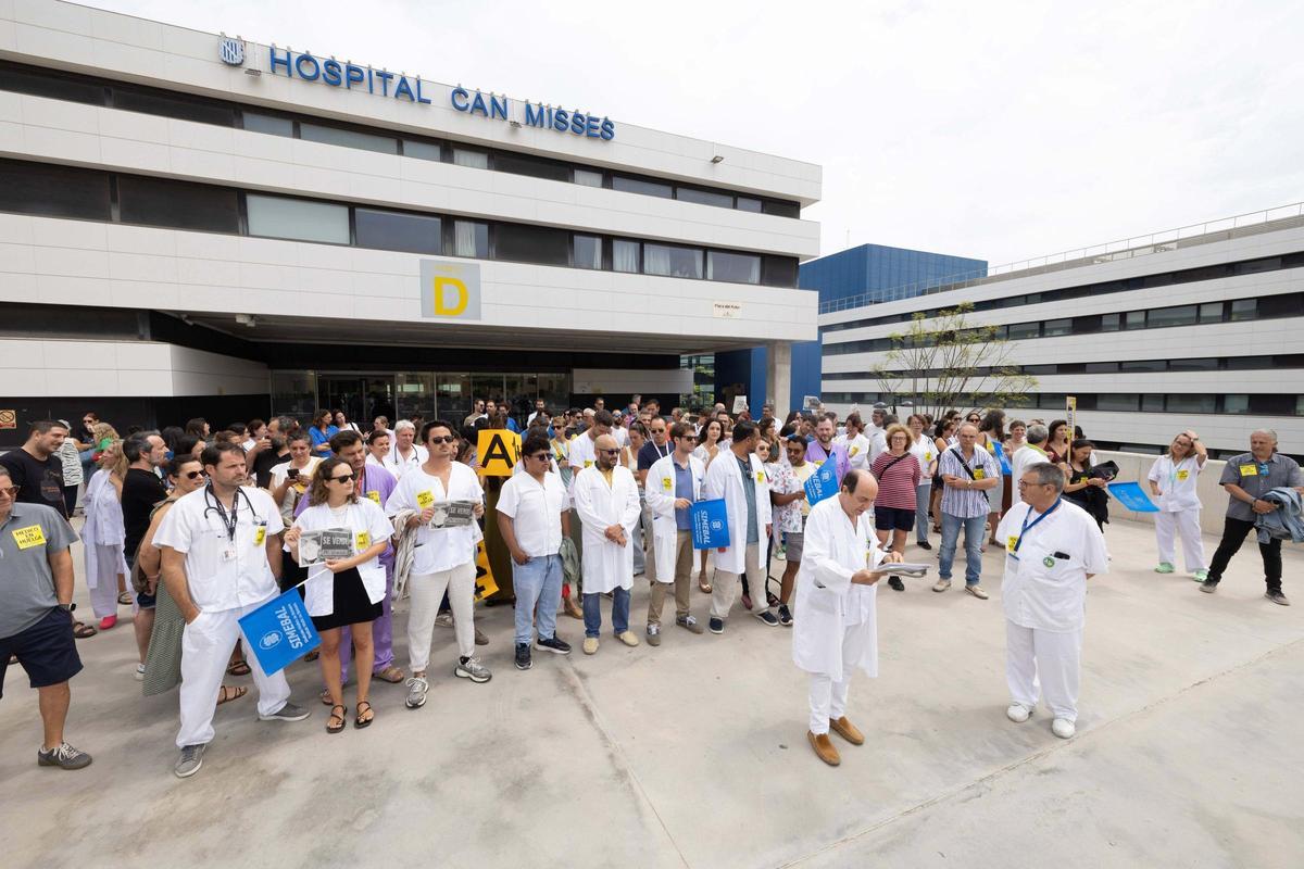 Alto seguimiento en Ibiza y Formentera de la huelga de médicos