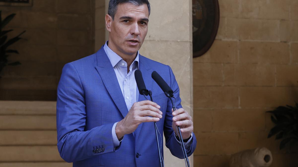 Rueda de prensa de Pedro Sánchez tras el habitual despacho de verano con el rey