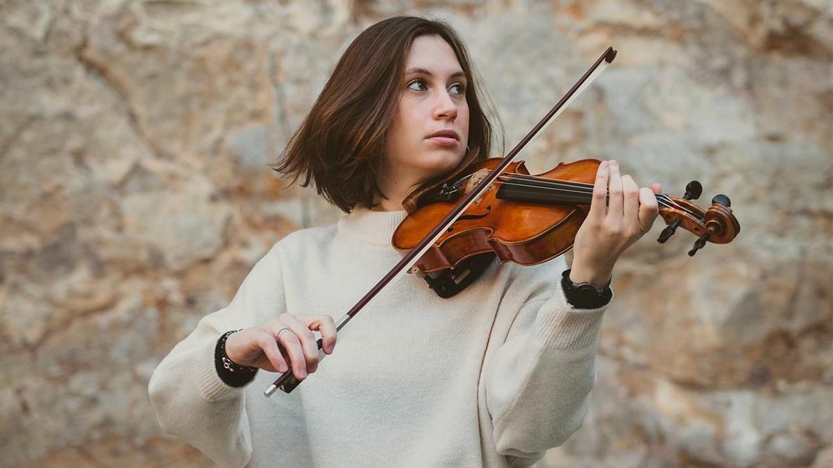 Foto promocional de Èlia Bastida en su página web