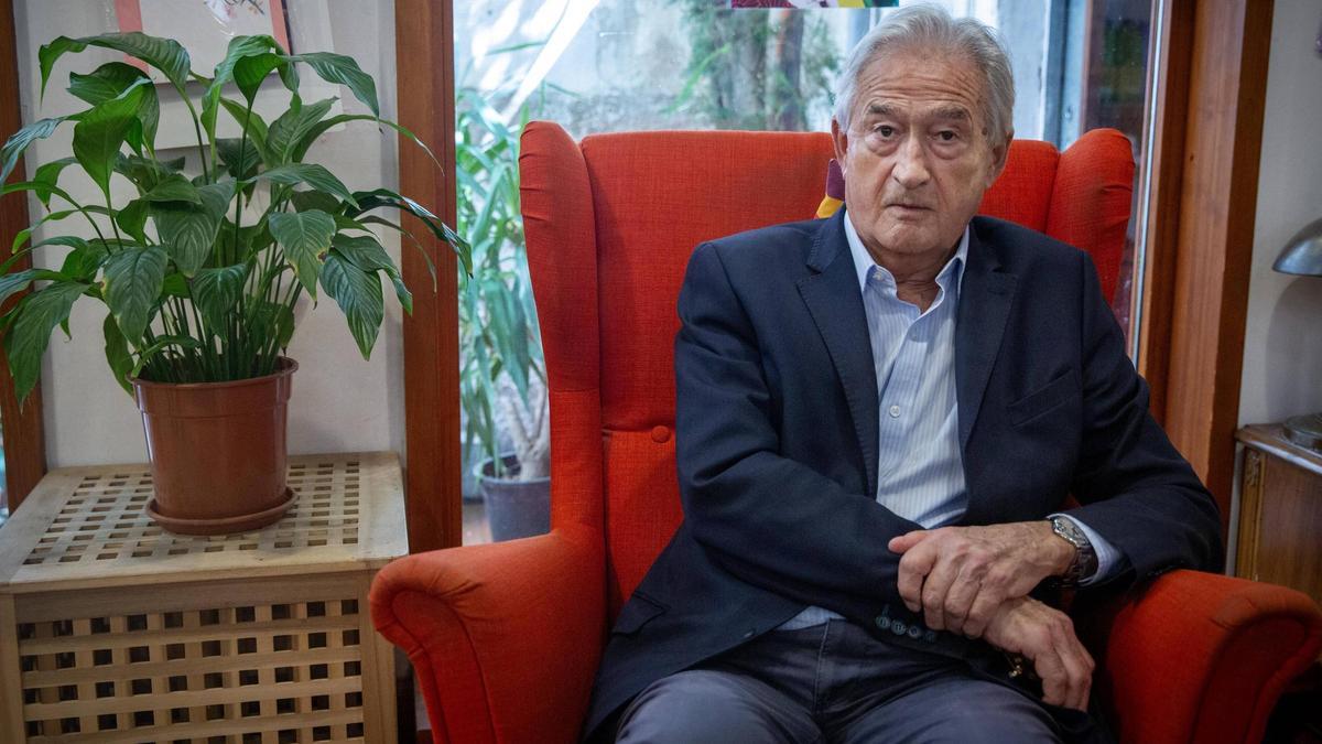 Antony Beevor.