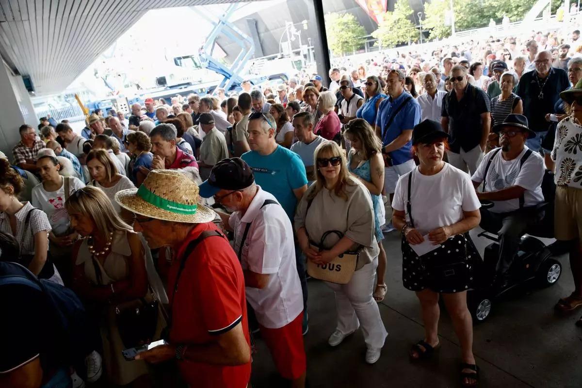 Asistentes al Día de Langreo en la Feria