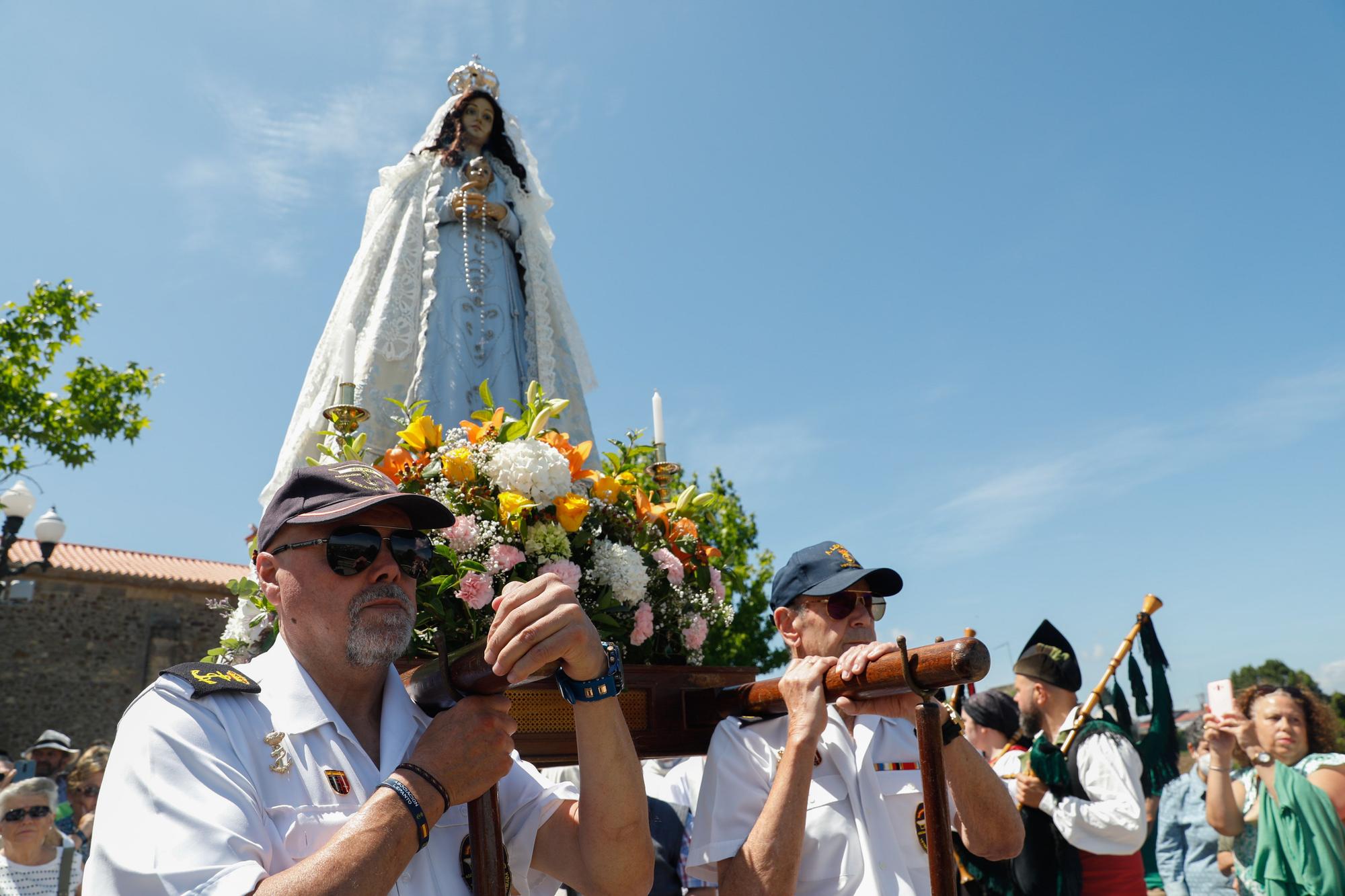 EN IMÁGENES: Así fue el regreso de la tradición del Rito del Beso en la ermita de La Luz