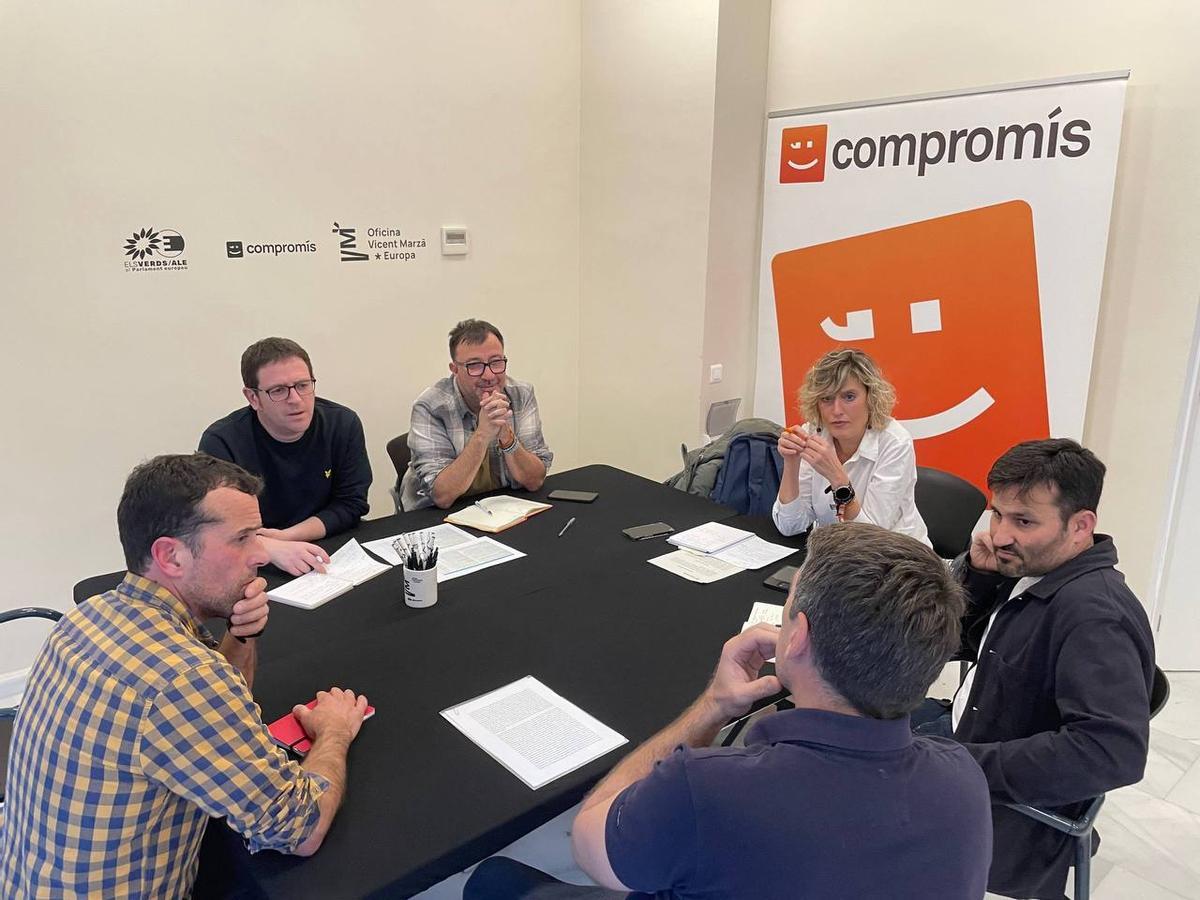 Un momento de la reunión sobre las Illes Columbretes.