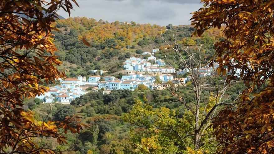 Júzcar, uno de los destinos más apetecibles de la Serranía de Ronda en otoño.