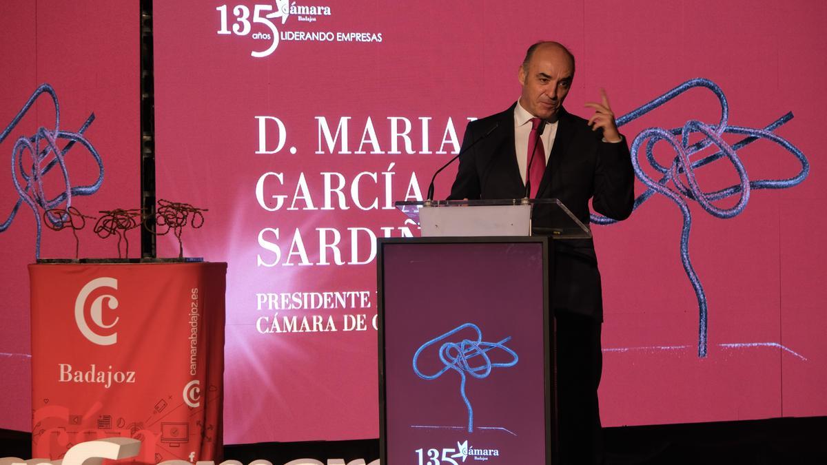 Mariano García Sardiña, presidente de la Cámara de Comercio de Badajoz se dirige a los asistentes.