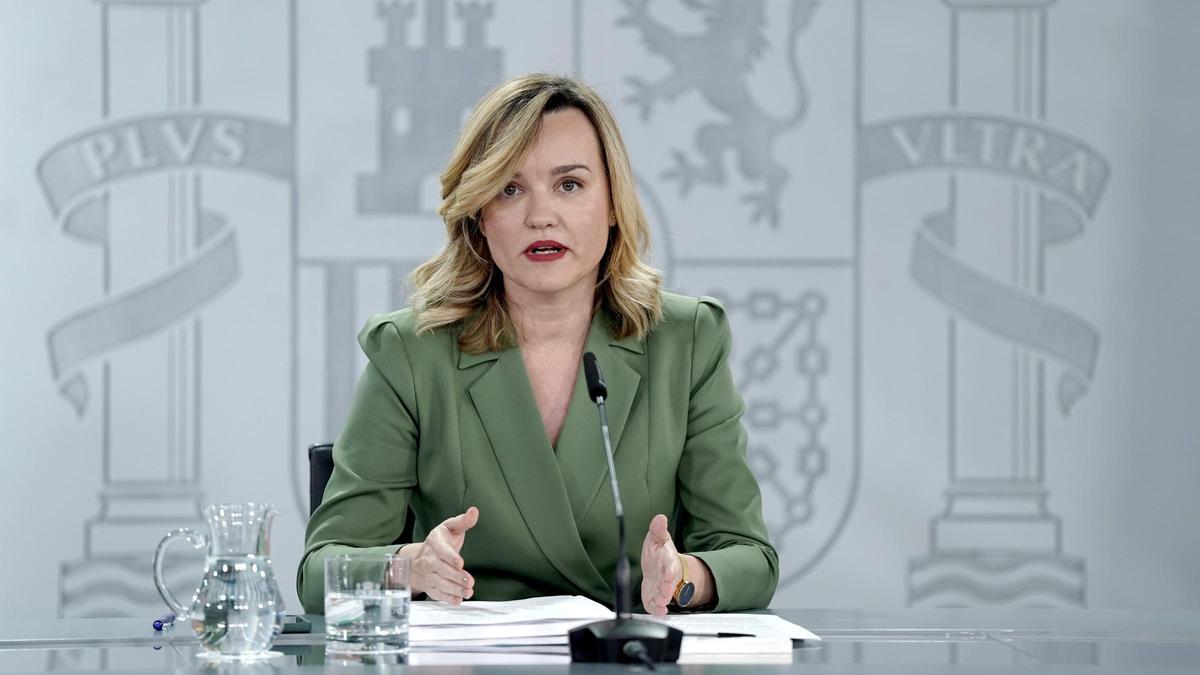Pilar Alegría, Sara Aagesen y Carlos Cuerpo durante la rueda de prensa posterior al Consejo de Ministros.