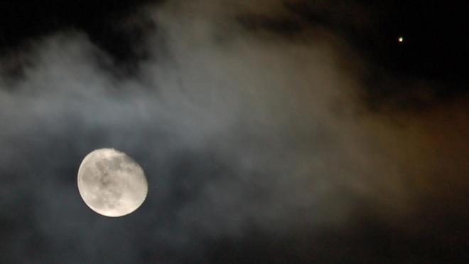 La alineación más estelar: este fin de semana la Luna, Marte, Saturno y Urano se dejarán ver juntos antes del amanecer