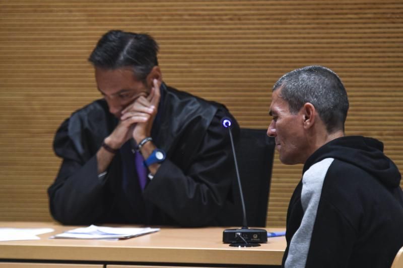 04-11-19 LAS PALMAS DE GRAN CANARIA. CIUDAD DE LA JUSTICIA. LAS PALMAS DE GRAN CANARIA. Juicio contra un hombre que mató a su sobrino en Puerto del Rosario.   Fotos: Juan Castro.  | 04/11/2019 | Fotógrafo: Juan Carlos Castro