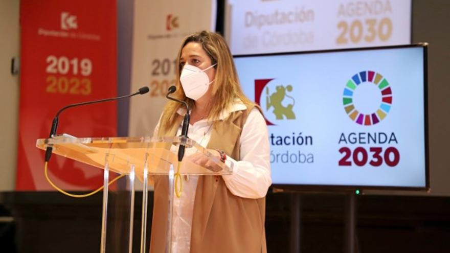La presidenta de la Fundación Botí, Salud Navajas, en la presentación de las subvenciones.