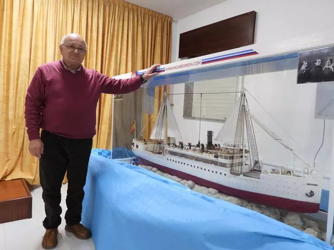 Así es la maqueta del 'Titanic gallego' hecha por un vecino de Santiago: "Lleva 1.400 clavos"
