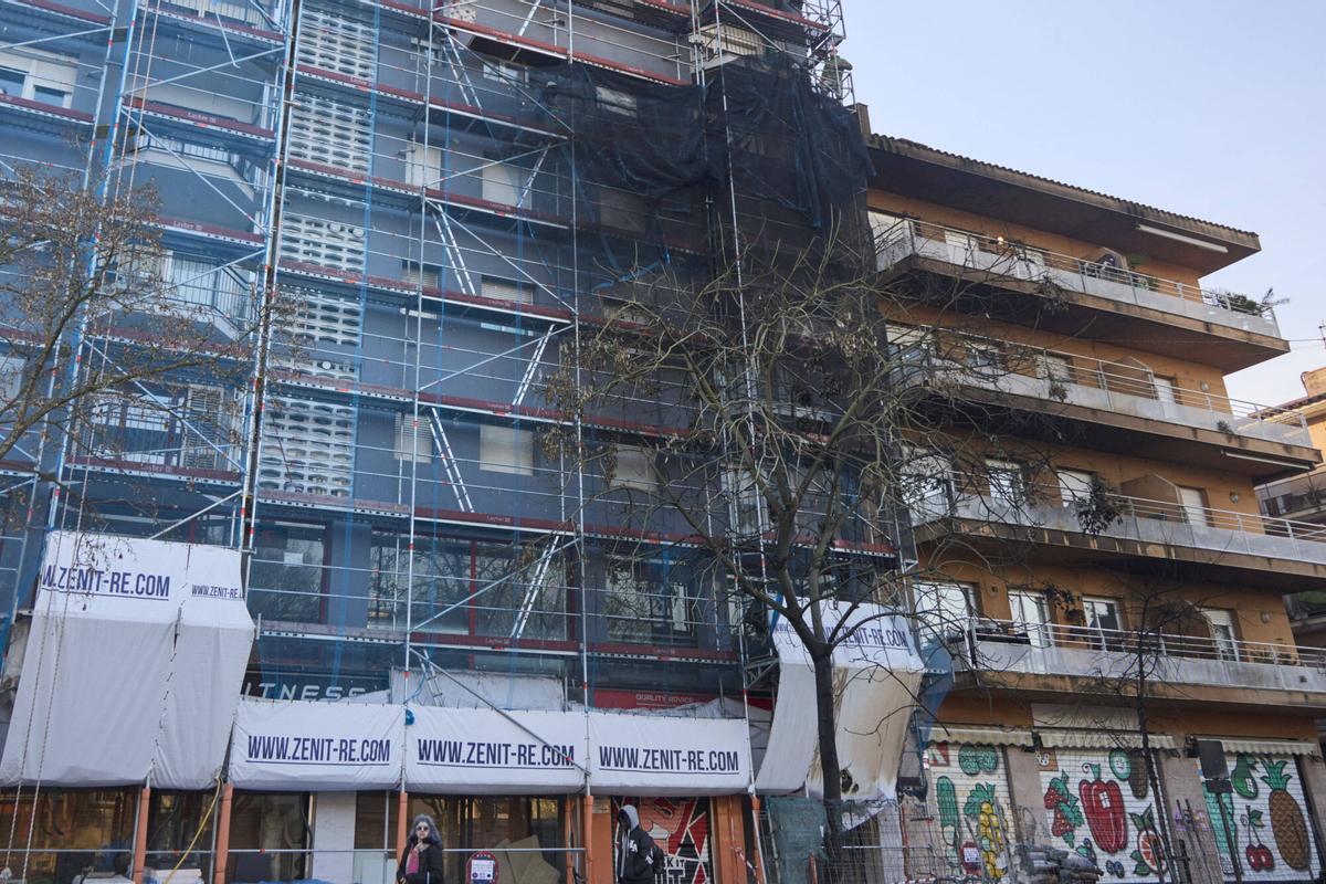 20260112 Crema material d´una obra amb una bastida al carrer Sta Eugenia