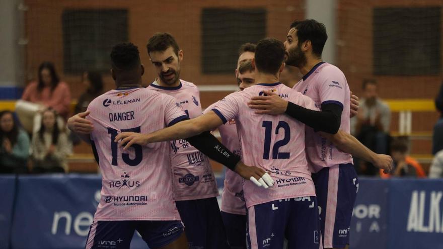 El UPV Léleman Conqueridor tumba al Unicaja Almería con remontada (3-1)