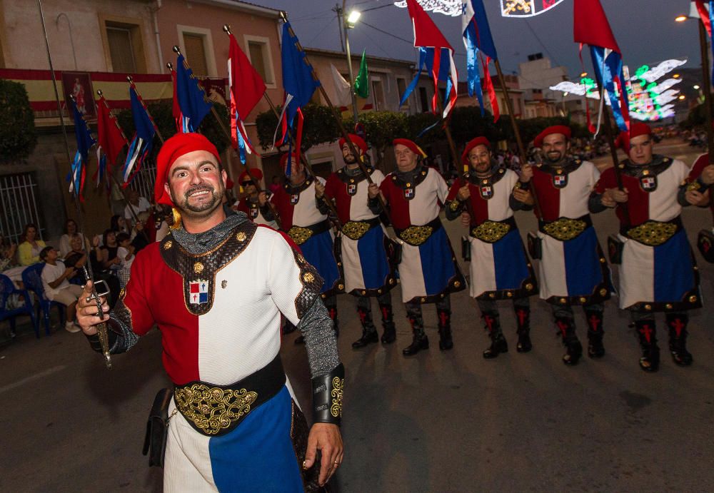 Agost vivió la segunda jornada grande de los Moros y Cristianos con la Entrada del bando musulmán.