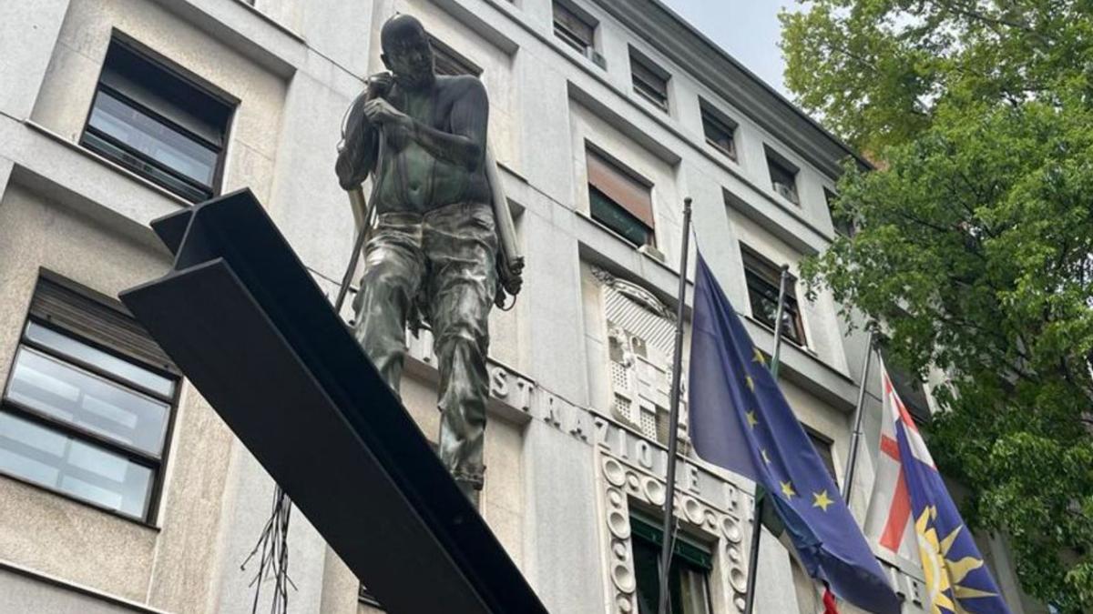 Estado actual de la escultura de Bernardí Roig. |