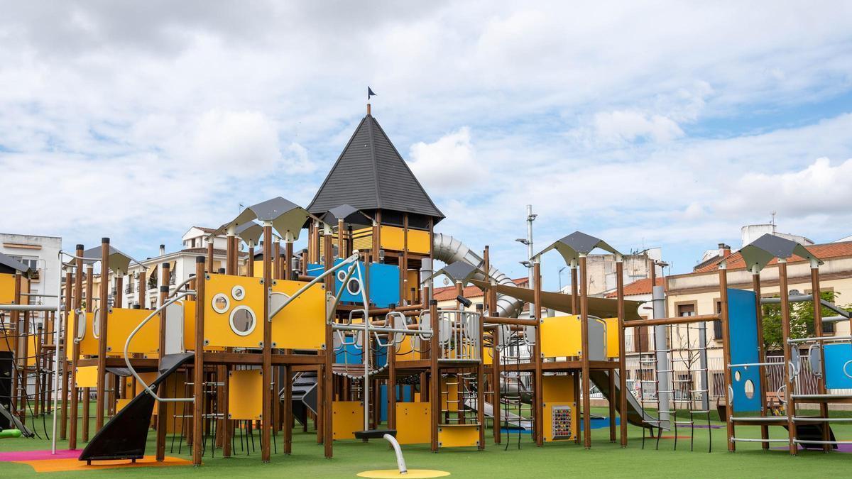La Ciudad de la Infancia de Mérida refuerza su uso educativo con un nuevo horario matinal para centros escolares.